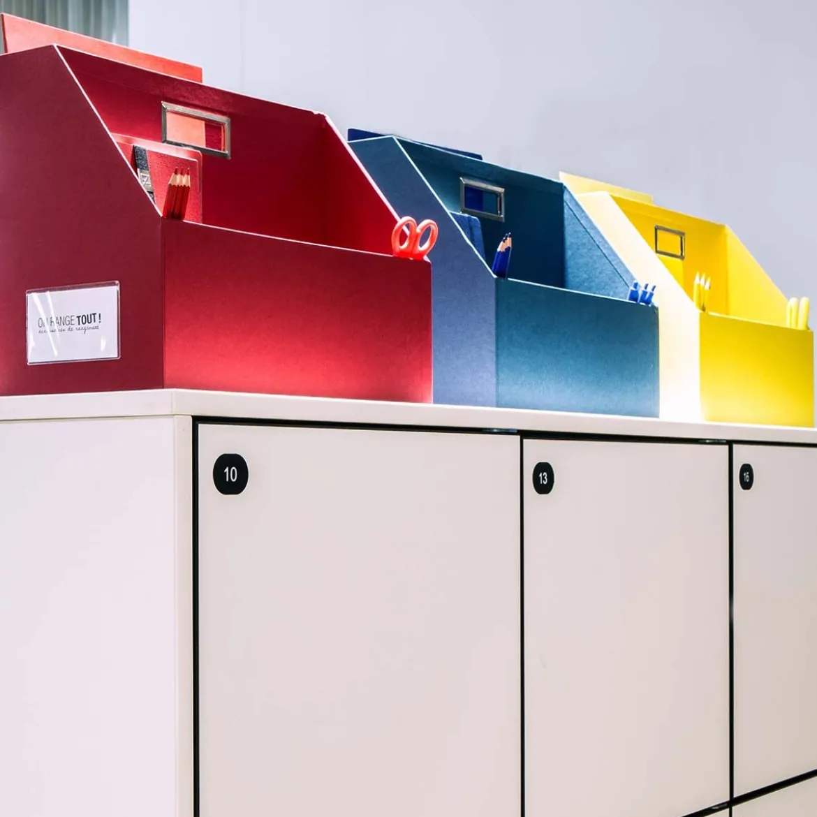 Box de rangement pour bureau partagé