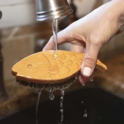 Brosse à récurer poisson