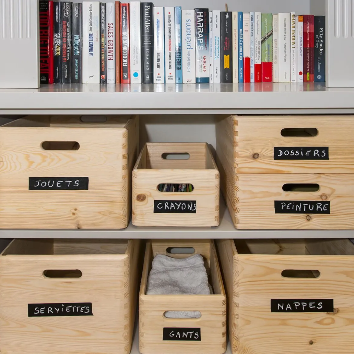 Caisse de rangement. Taille M