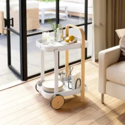 Desserte blanche de style scandinave