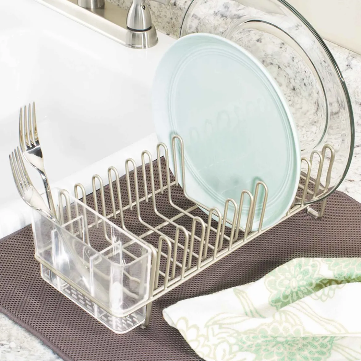 Egouttoir vaisselle compact