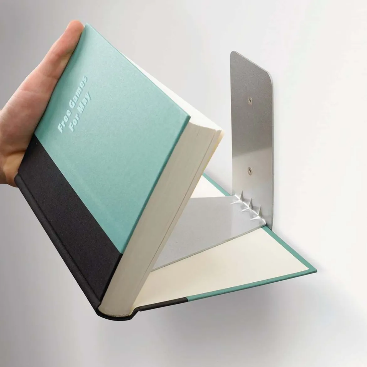 Etagère invisible pour livres