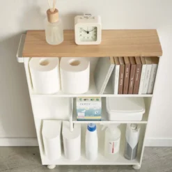Meuble de rangement étroit pour toilettes