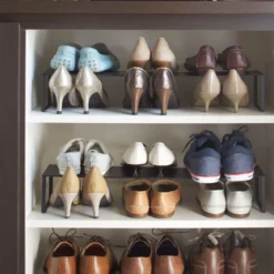 Mini étagère à chaussures pour placard