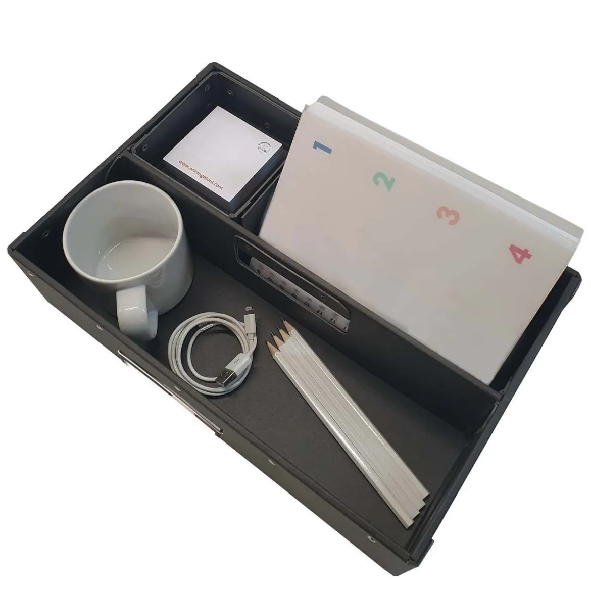 Organisateur de bureau avec poignée