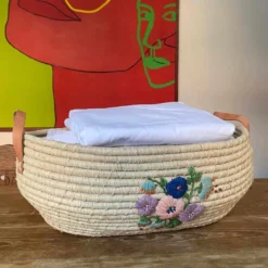 Panier à linge propre en raphia L