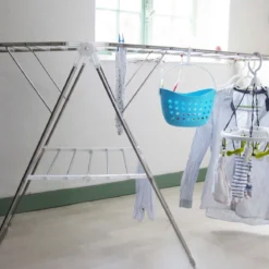 Panier à pinces à linge