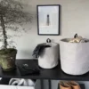Petit panier en tissu à suspendre crème