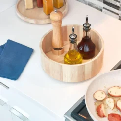 Plateau tournant en bois à rebord