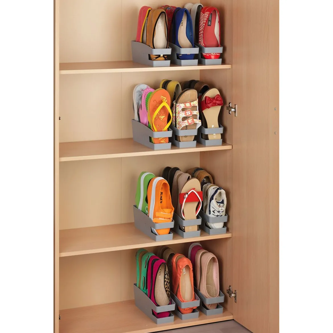 3 Range chaussures gain de place