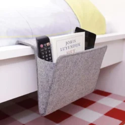 Rangement bord de lit en feutre épais