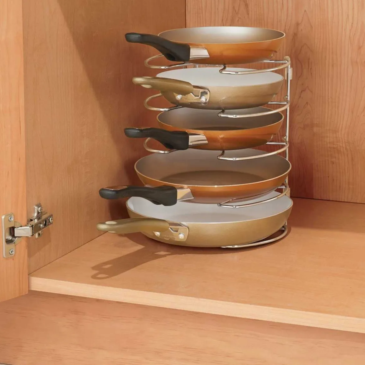 Rangement pour poêles