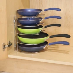 Rangement pour poêles