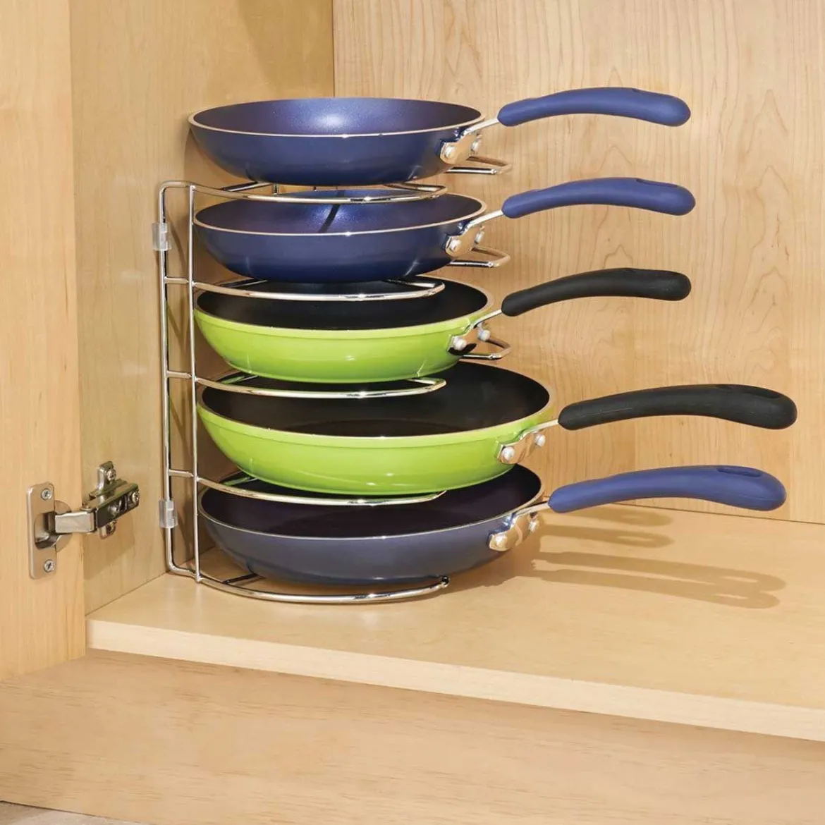 Rangement pour poêles