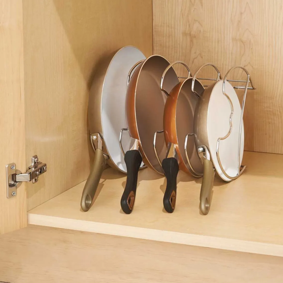 Rangement pour poêles