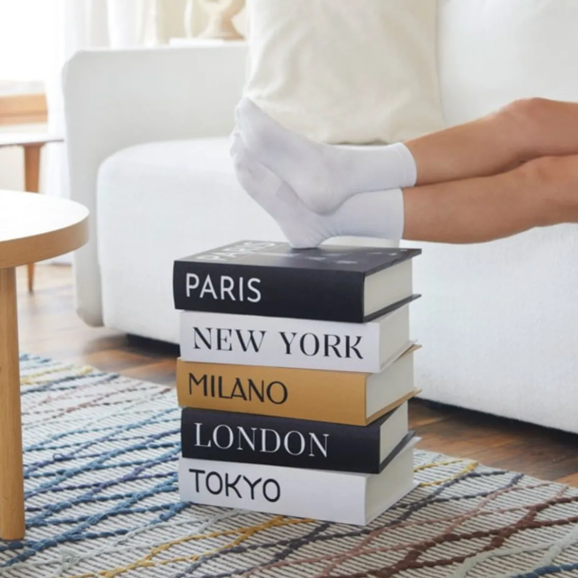 Table de chevet livres