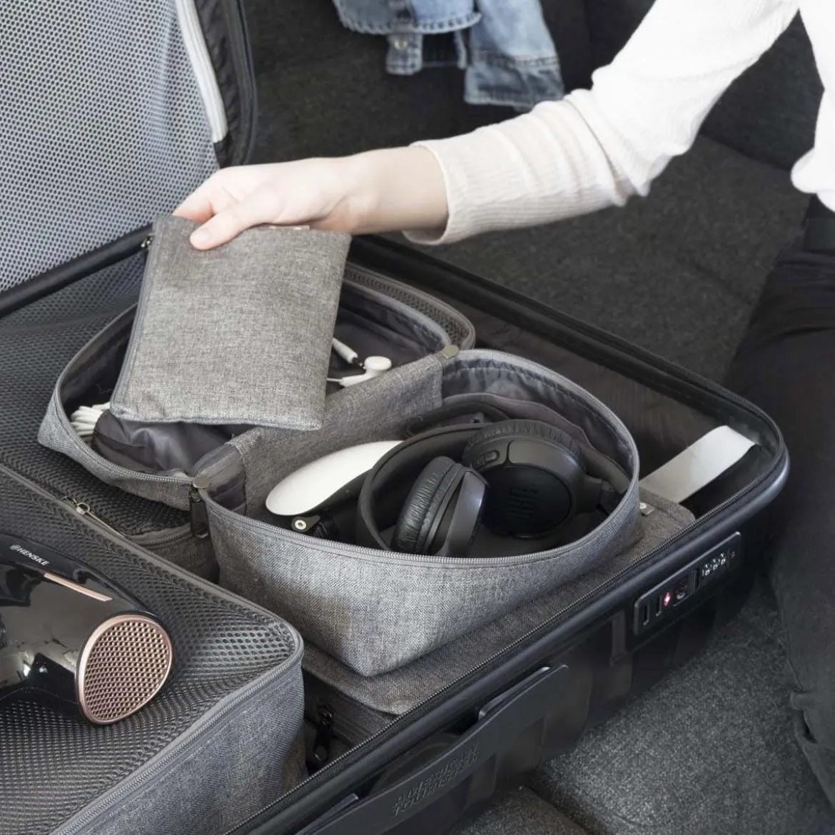 Trousse de rangement pour casque et câbles
